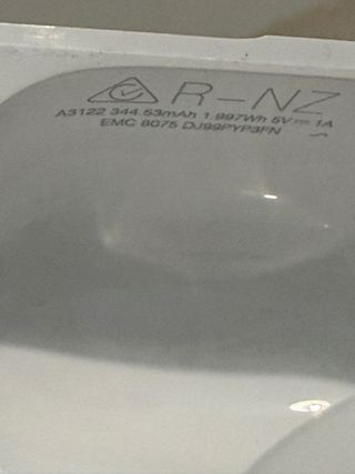 Airpods Pro 3 + Funda de BMO