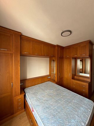 Dormitorio completo madera