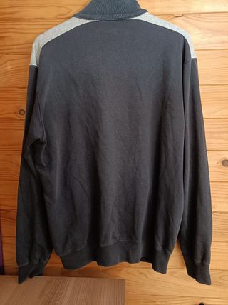 Sudadera Champion Color Azul y Gris Talla XL.