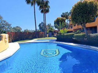 Casa adosada en venta en Nagüeles Alto en Marbella