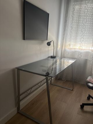 Escritorio cristal y metal