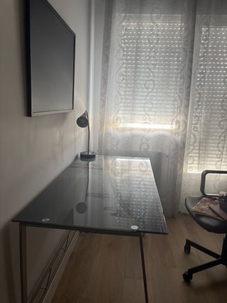 Escritorio cristal y metal
