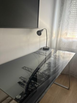 Escritorio cristal y metal