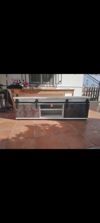 Mueble TV madera y metal como nuevo