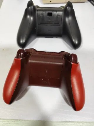 Mandos Xbox One (Negro y Rojo)