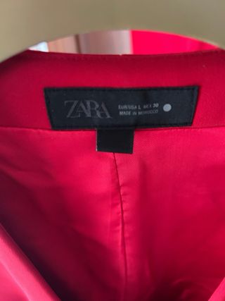 Conjunto Zara Chaleco y Pantalón Rojo