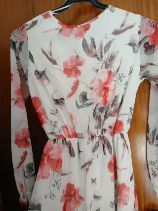 Vestido Diva floral blanco y rojo sin estrenar