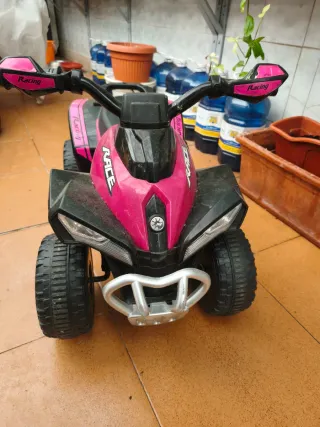 Quad correpasillos fucsia