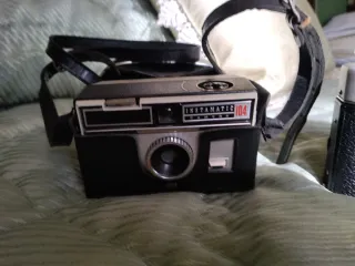 Lote 2 Fotocamere Vintage Kodak e Werlisa