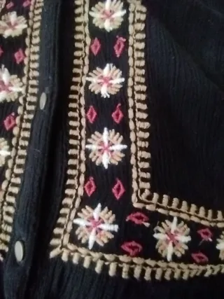 Blusa Kiabi Bordada Edición Limitada Talla S