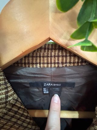 Americana Zara Marrón Cuadros Talla L
