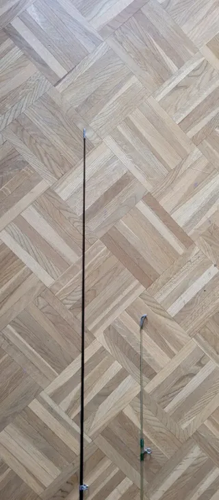 Pareja cañas de pescar antiguas