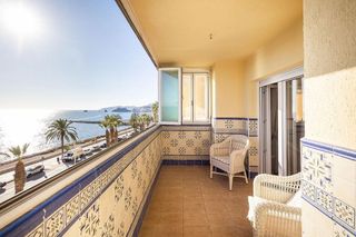 Piso en venta en Velilla-Taramay en Almuñécar