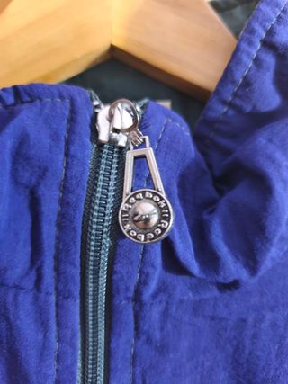 Sudadera Reebok Color Morado y Gris Talla L.