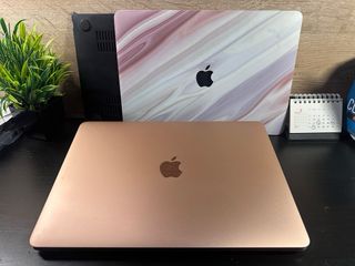 MacBook Air 2019 Gold - Buen Estado