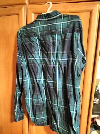Camisa de cuadros azul y verde