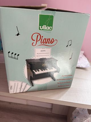 Piano giocattolo Vilac Nero