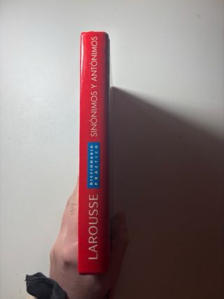 Diccionario de Sinónimos y Antónimos Larousse