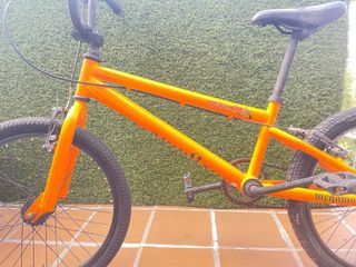 Bicicleta BMX Megamo Naranja