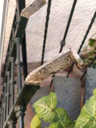 Reja de hierro macizo para ventana