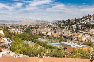 Casa pareada en venta en Bola de Oro - Serrallo en Granada