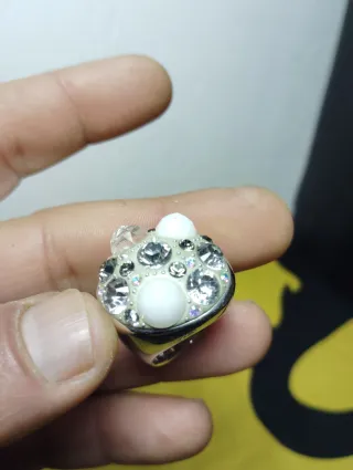 Anillo Swarovski Blanco y Plateado