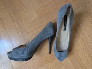 Tacones Zara Ante Gris Peep Toe