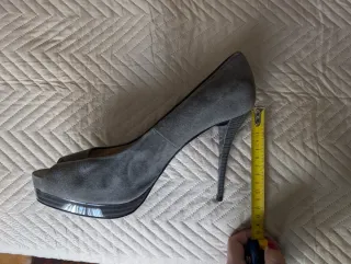 Tacones Zara Ante Gris Peep Toe