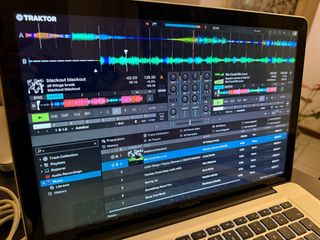 MacBook Pro 15" i7 quad SSD & Batteria nuova x DJ