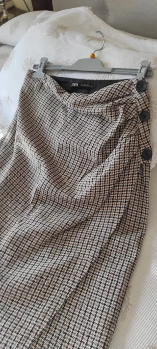 Falda cuadros tonos marrones y grises