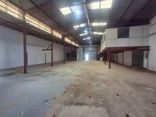 Local comercial en alquiler en Zona Metro - Auditorio en Paiporta