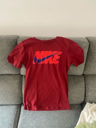 Camiseta Nike Roja Talla S