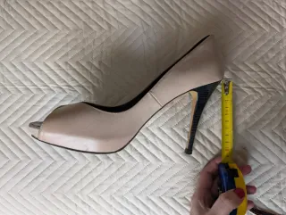 Zapatos Zara Peep Toe Tacón Alto Beige