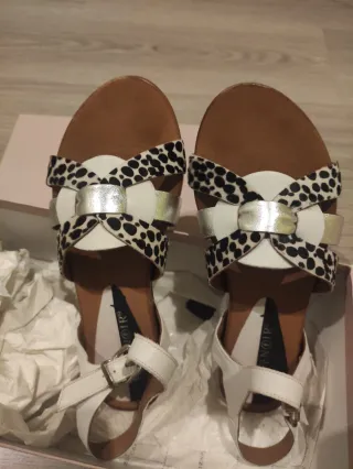 Sandalias Café Noir Piel Animal Print