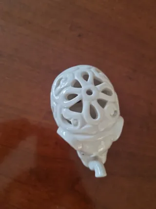 Elefantino in ceramica bianca traforata