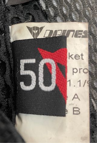 MONO DAINESE EN MUY BUEN ESTADO TALLA 50