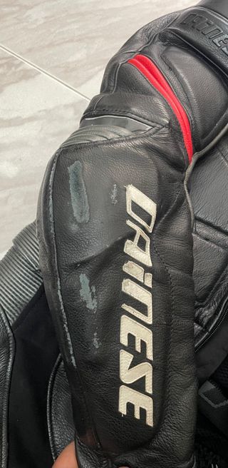 MONO DAINESE EN MUY BUEN ESTADO TALLA 50