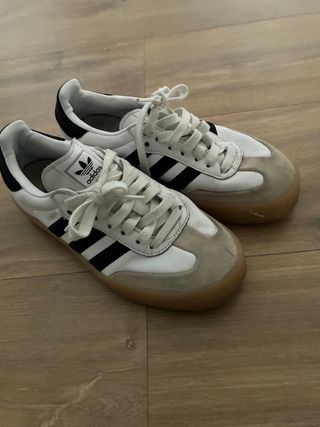 Zapatillas Adidas Samba Beige y Blanco