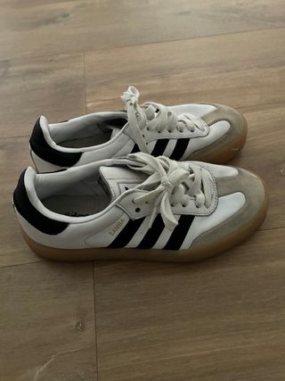 Zapatillas Adidas Samba Beige y Blanco
