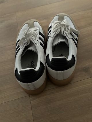 Zapatillas Adidas Samba Beige y Blanco