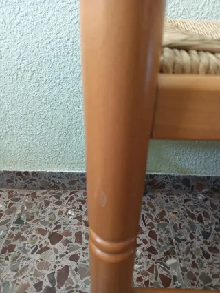 Juego de 2 sillas de madera con asiento de tela