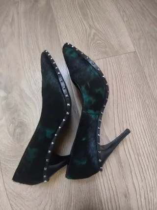 Salones Alma en Pena Pelo Pony T36