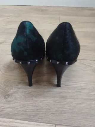 Salones Alma en Pena Pelo Pony T36