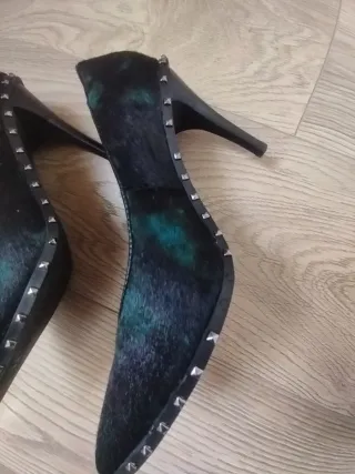 Salones Alma en Pena Pelo Pony T36