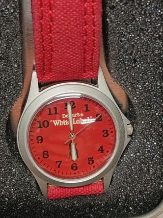 Lote de 4 relojes publicidad White Label en caja metalica