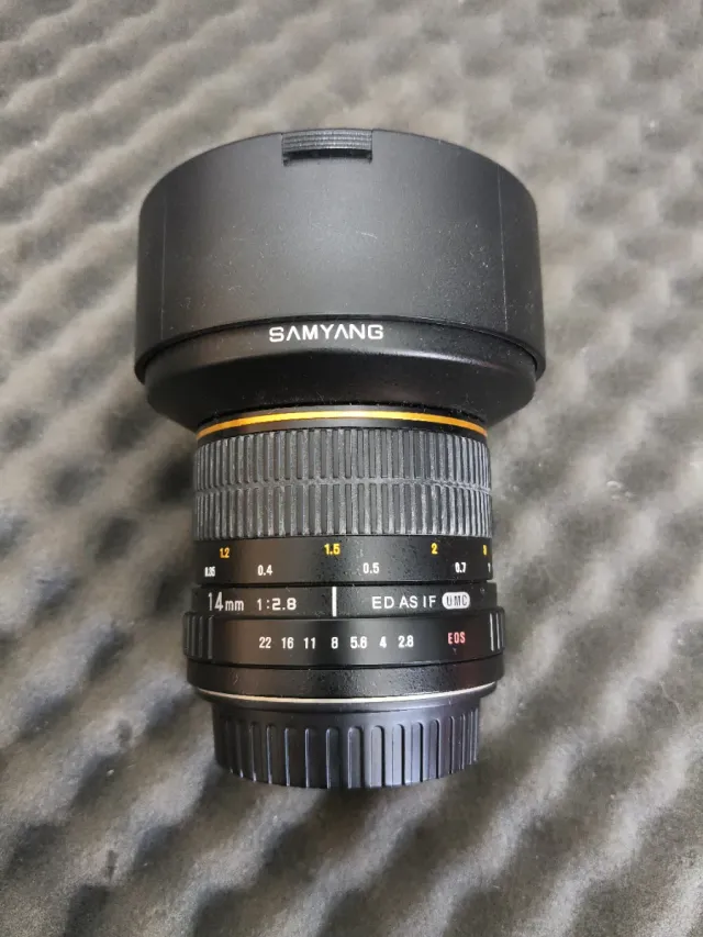 Samyang 14mm f/2.8 ED AS IF UMC Objetivo