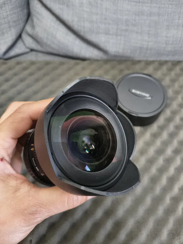 Samyang 14mm f/2.8 ED AS IF UMC Objetivo