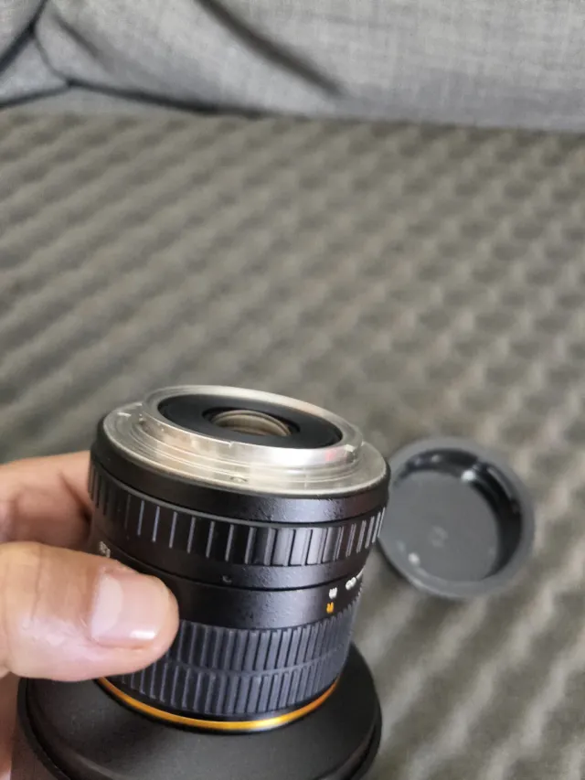 Samyang 14mm f/2.8 ED AS IF UMC Objetivo