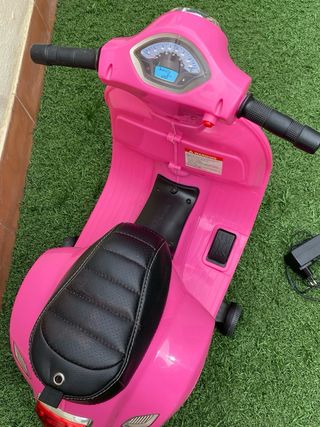 Moto Eléctrica Vespa Infantil Rosa