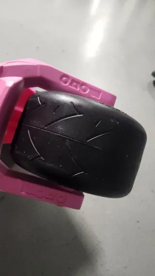 Moto infantil rosa con ruedas grandes